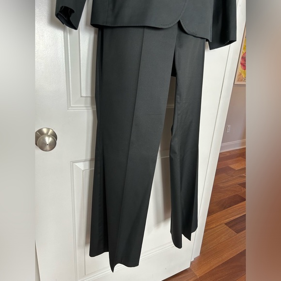 The Limited 2 piece black suit - Picture 14 of 15